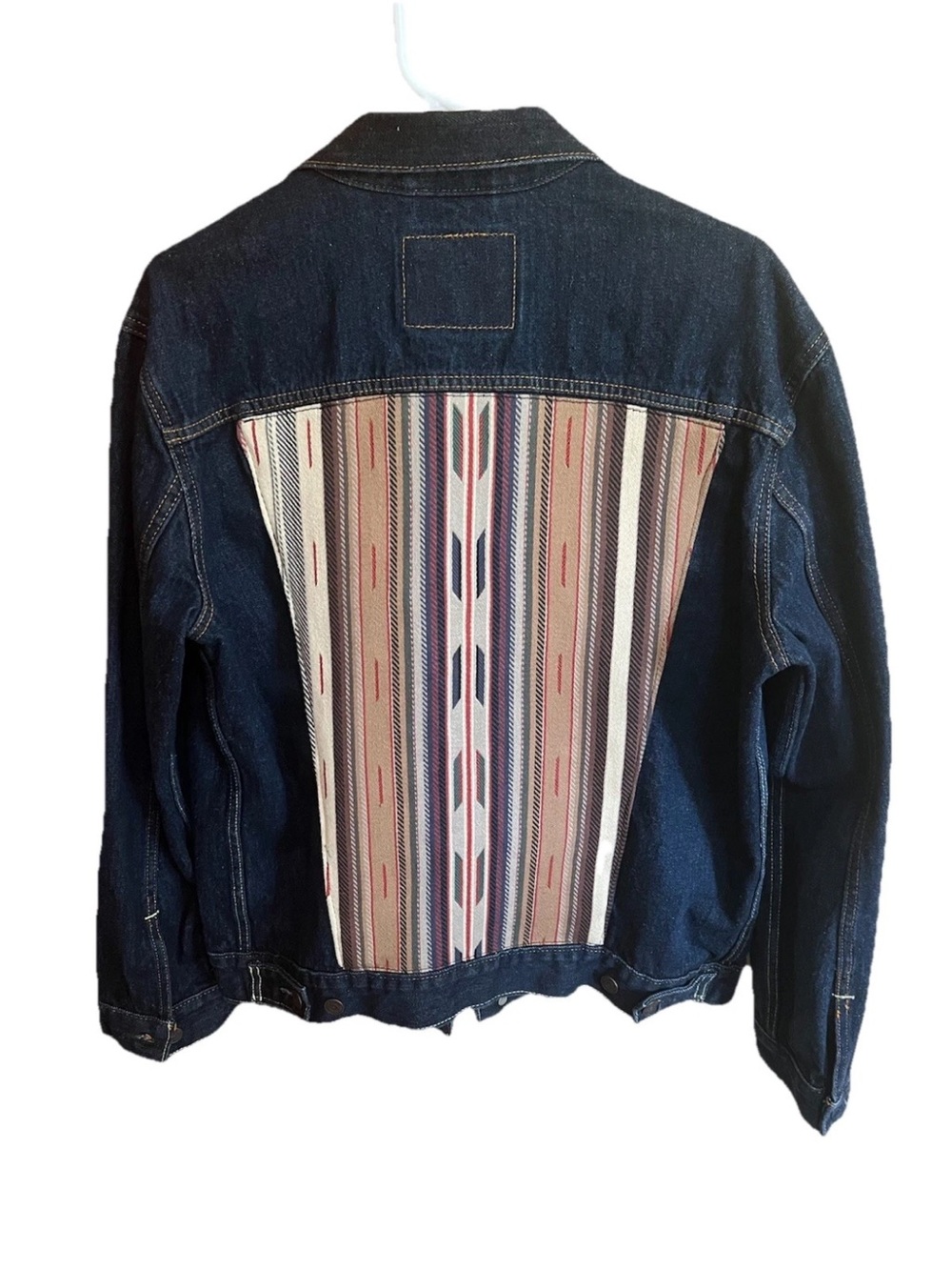 Levi’s 72334-0134 Custom Southwestern Blanket Back Trucker Jacket L Dark Wash